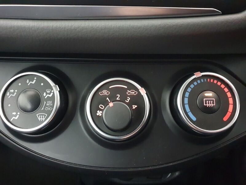 More views of Toyota Yaris