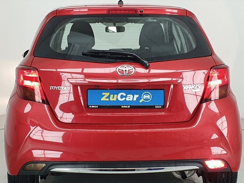 More views of Toyota Yaris
