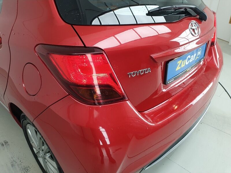 More views of Toyota Yaris