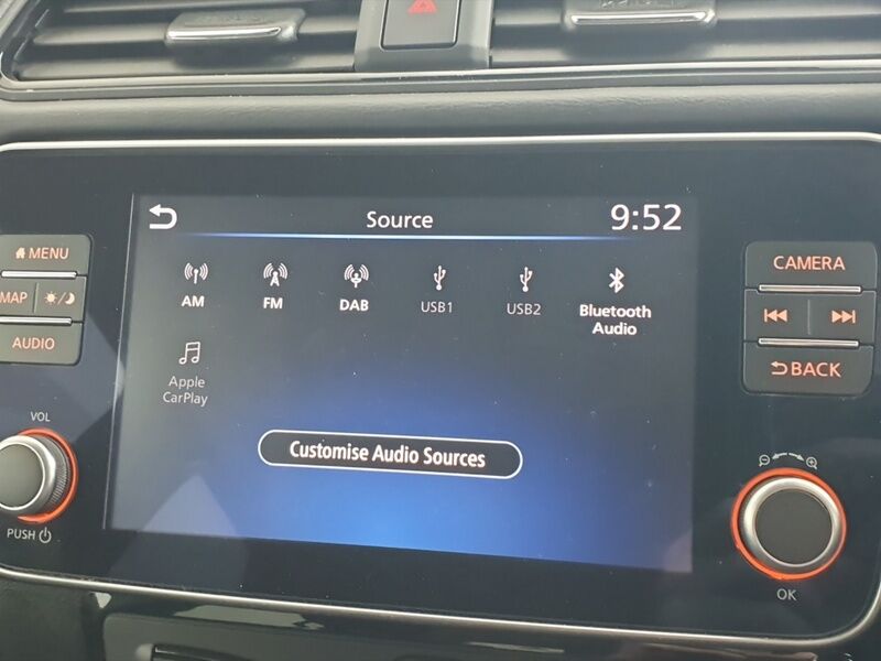 More views of Nissan Leaf
