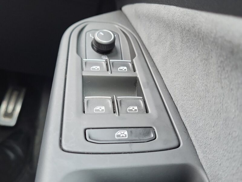 More views of Volkswagen Golf