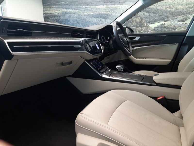 More views of Audi A6 Avant