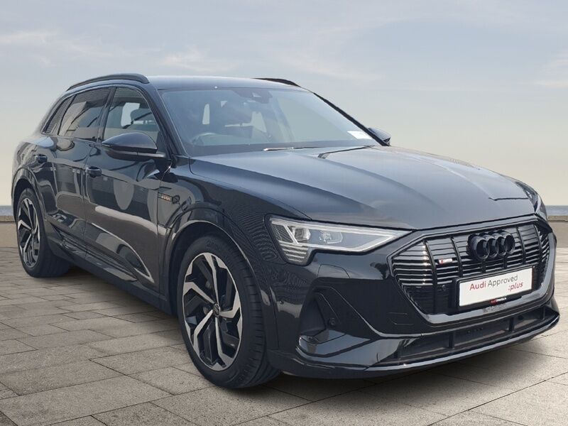 More views of Audi E-Tron