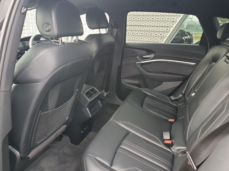 More views of Audi E-Tron