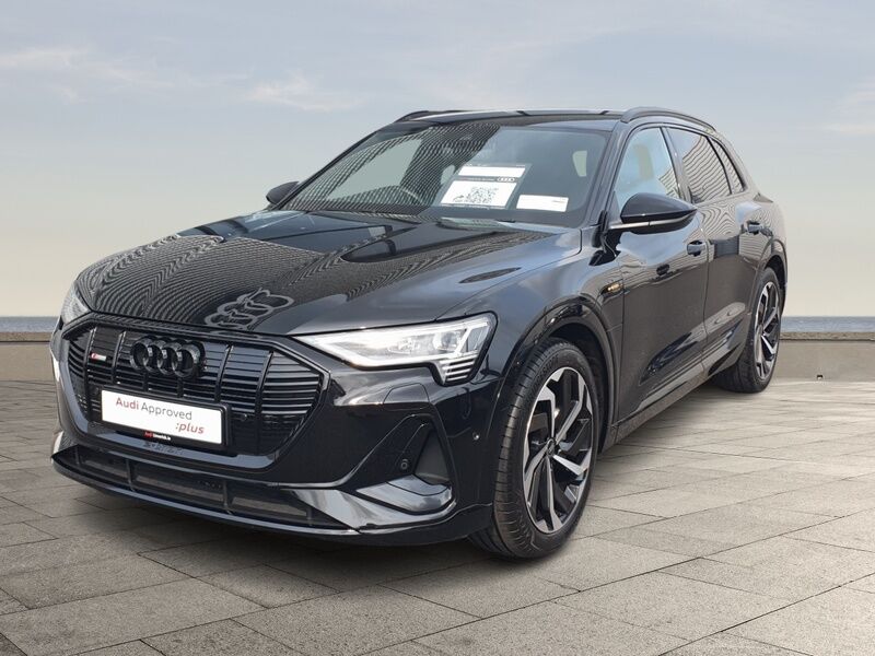 More views of Audi E-Tron