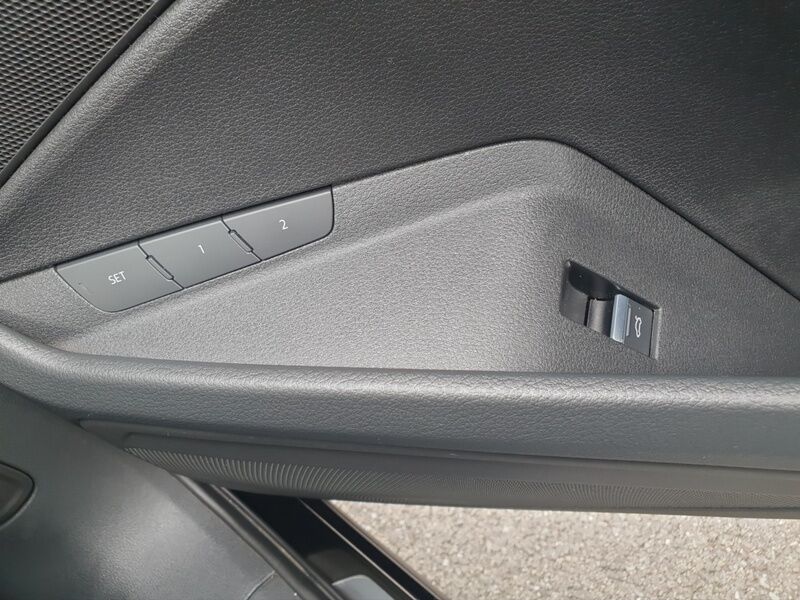 More views of Audi E-Tron