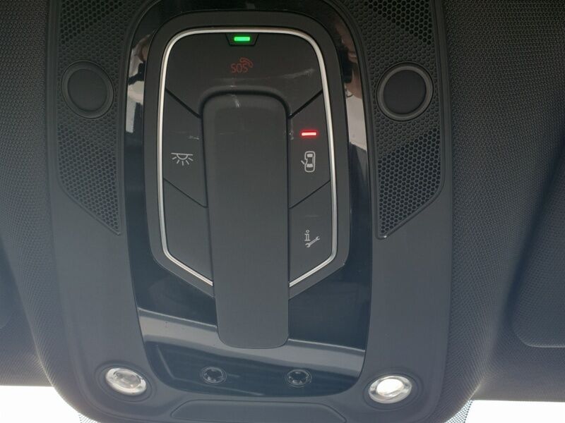 More views of Audi E-Tron