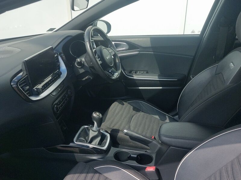More views of Kia Ceed