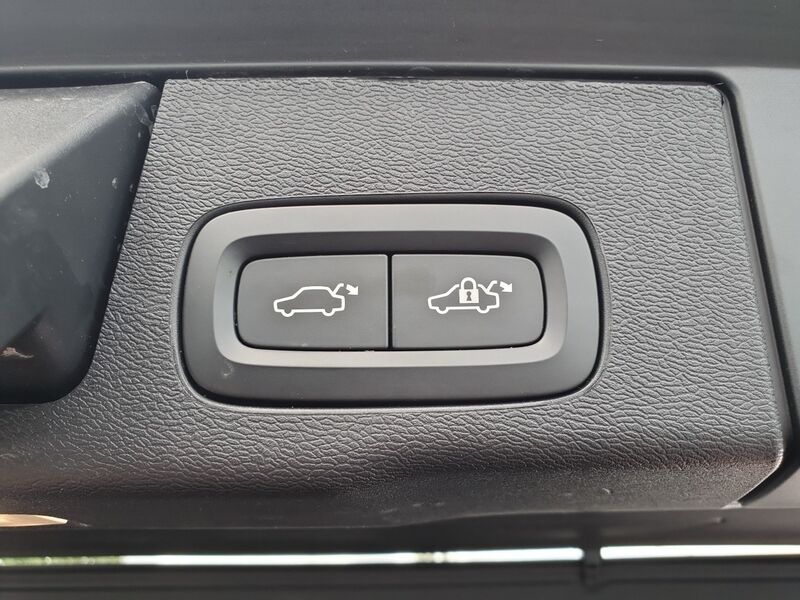 More views of Volvo XC60