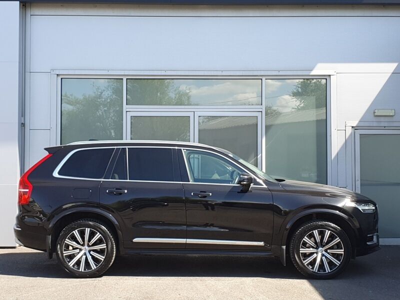 More views of Volvo XC90