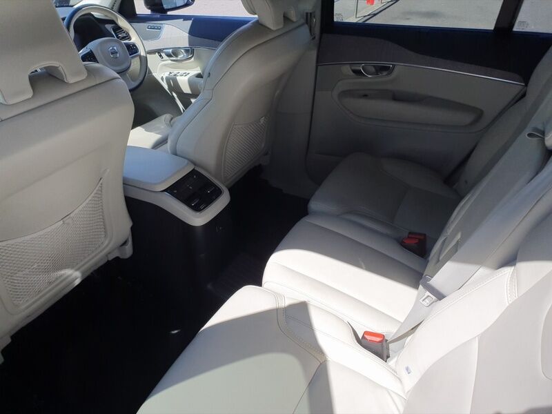 More views of Volvo XC90