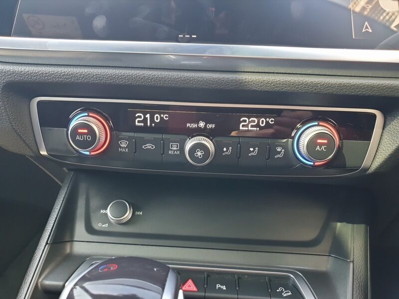 More views of Audi Q3