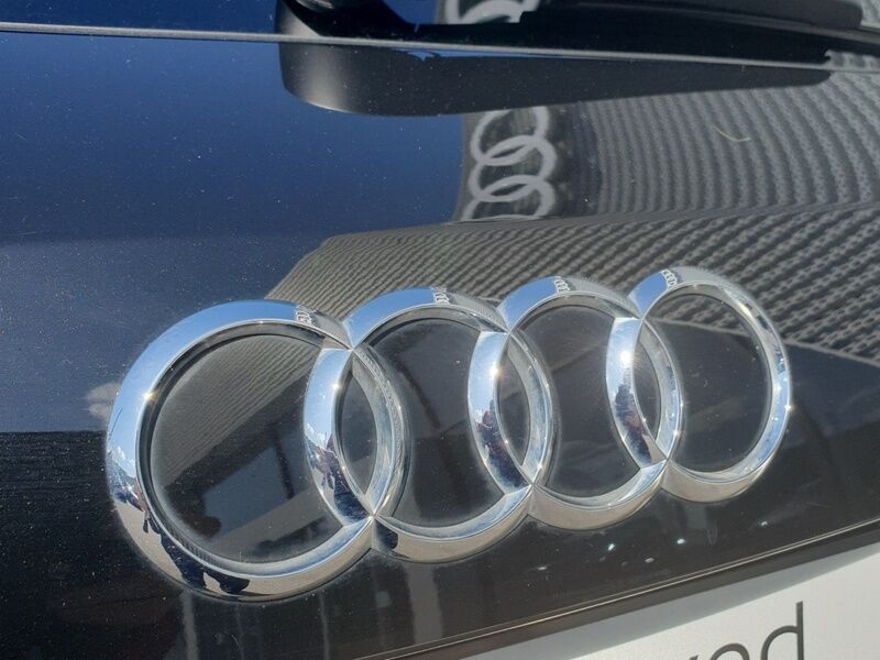 More views of Audi Q3