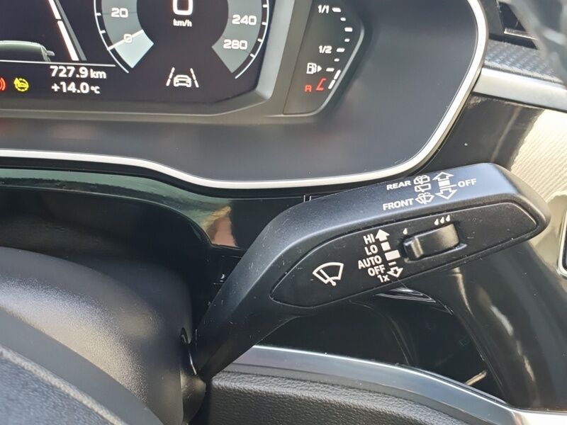 More views of Audi Q3