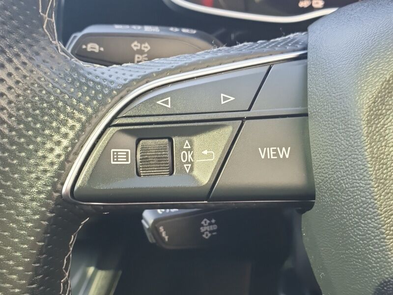 More views of Audi Q3