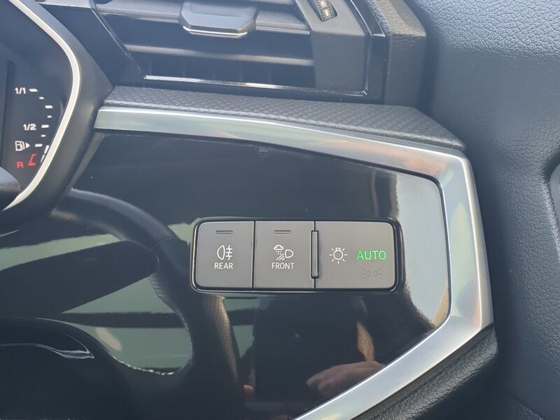 More views of Audi Q3