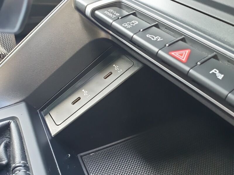More views of Audi Q3