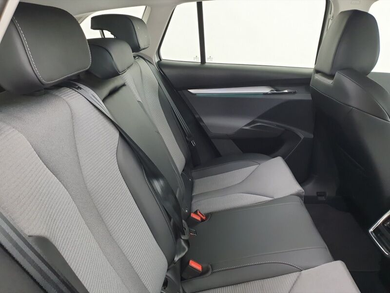 More views of Skoda Enyaq