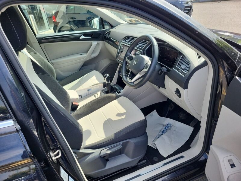 More views of Volkswagen Tiguan