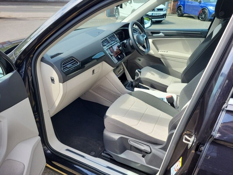 More views of Volkswagen Tiguan