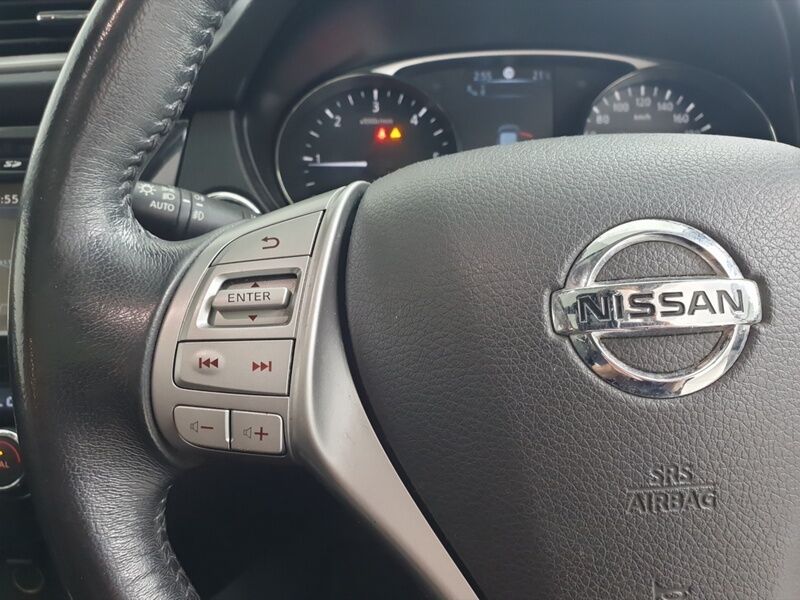 More views of Nissan X-Trail