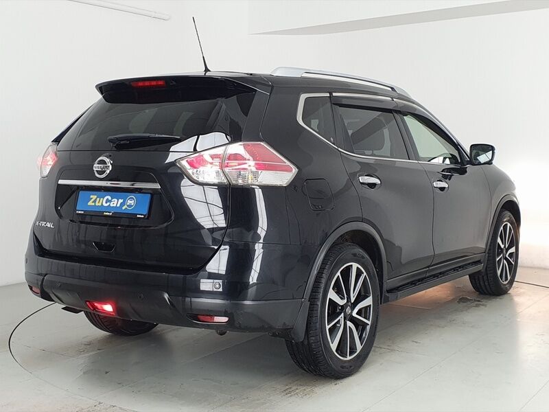 More views of Nissan X-Trail
