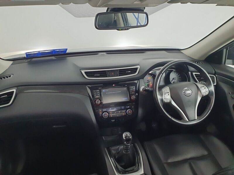 More views of Nissan X-Trail