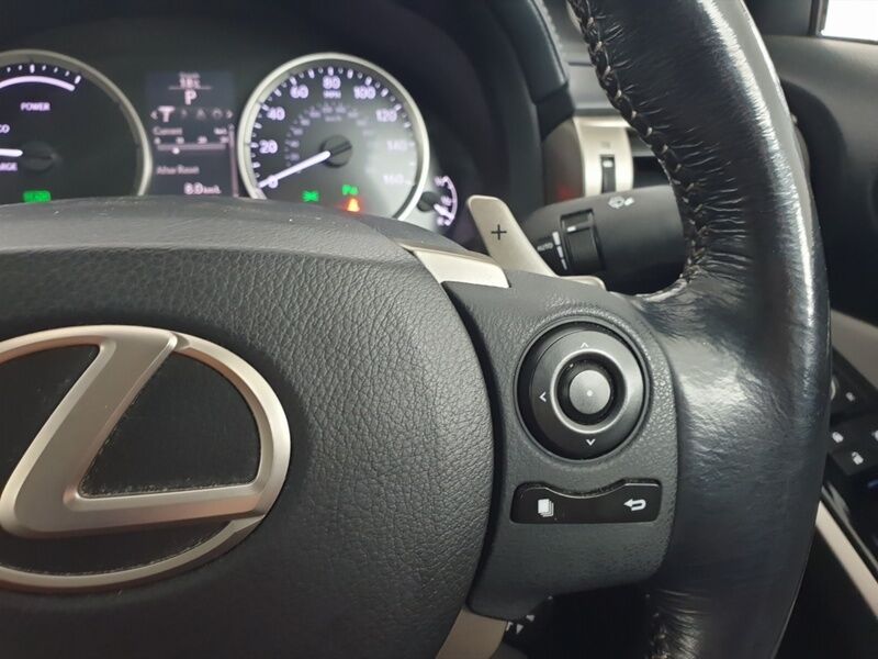 More views of Lexus IS300h