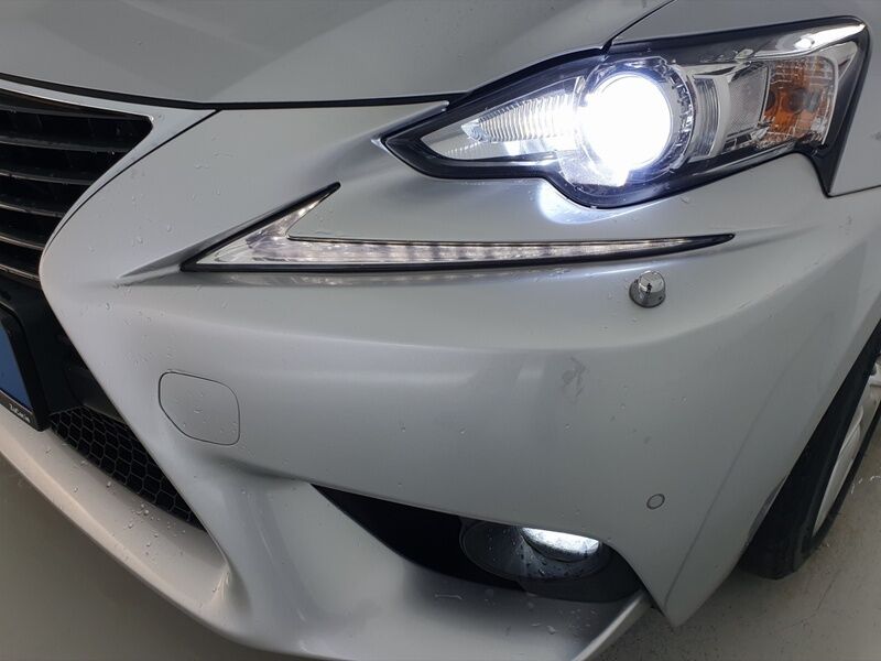 More views of Lexus IS300h