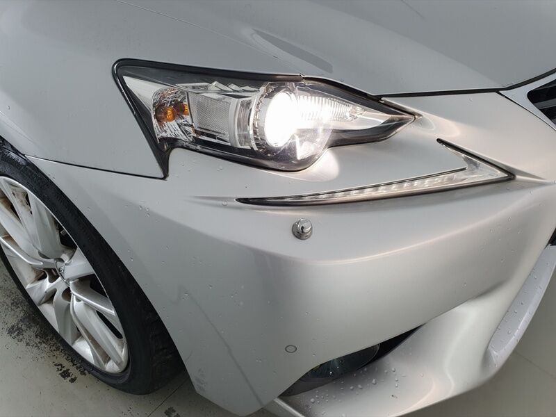 More views of Lexus IS300h