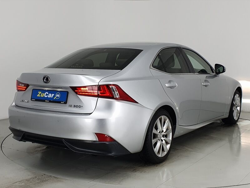 More views of Lexus IS300h