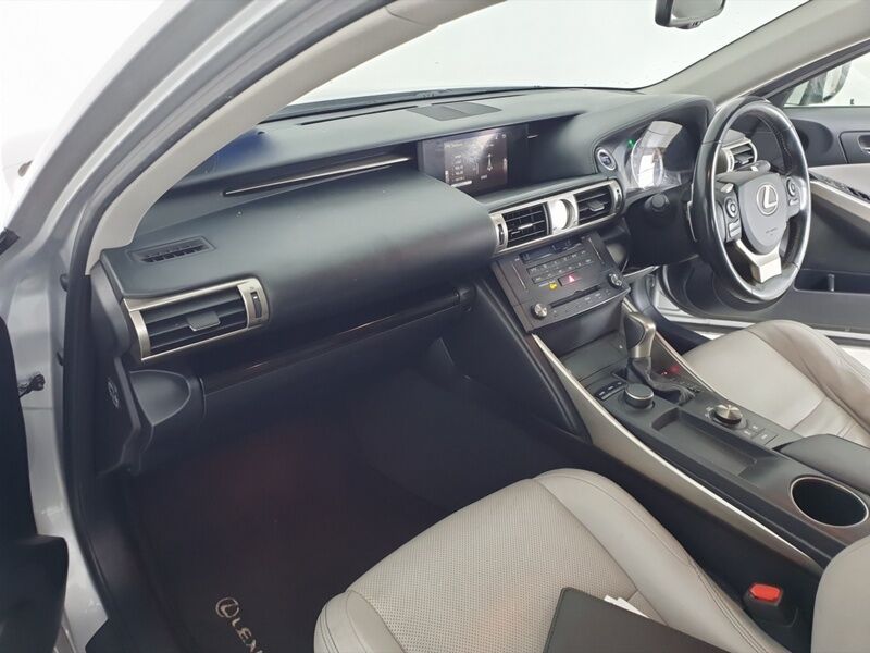 More views of Lexus IS300h
