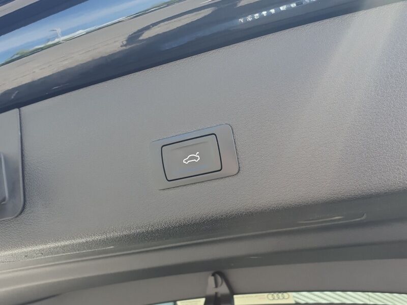 More views of Audi Q8 e-tron