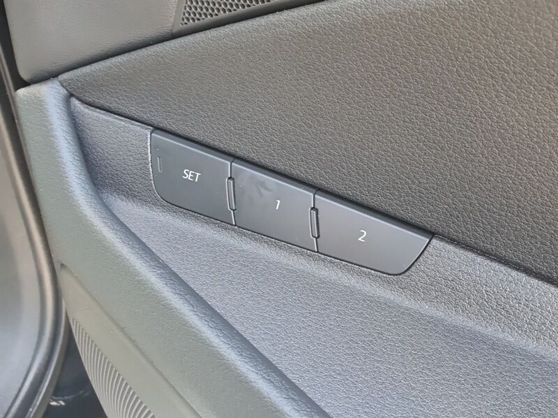 More views of Audi Q8 e-tron