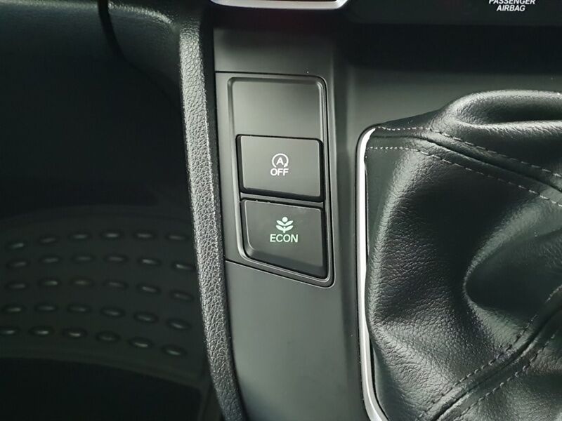 More views of Honda CR-V