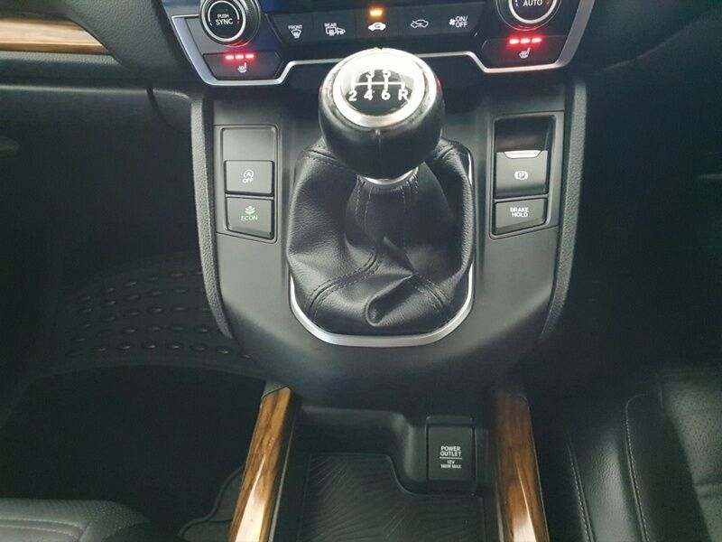 More views of Honda CR-V
