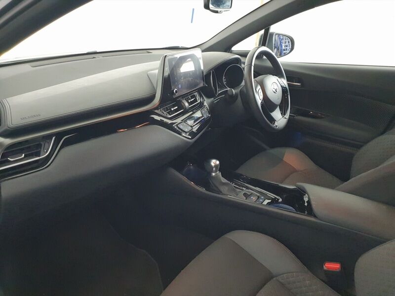 More views of Toyota C-HR