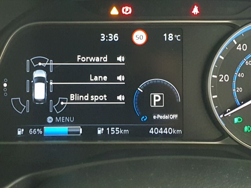 More views of Nissan Leaf