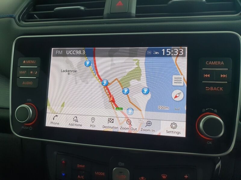 More views of Nissan Leaf