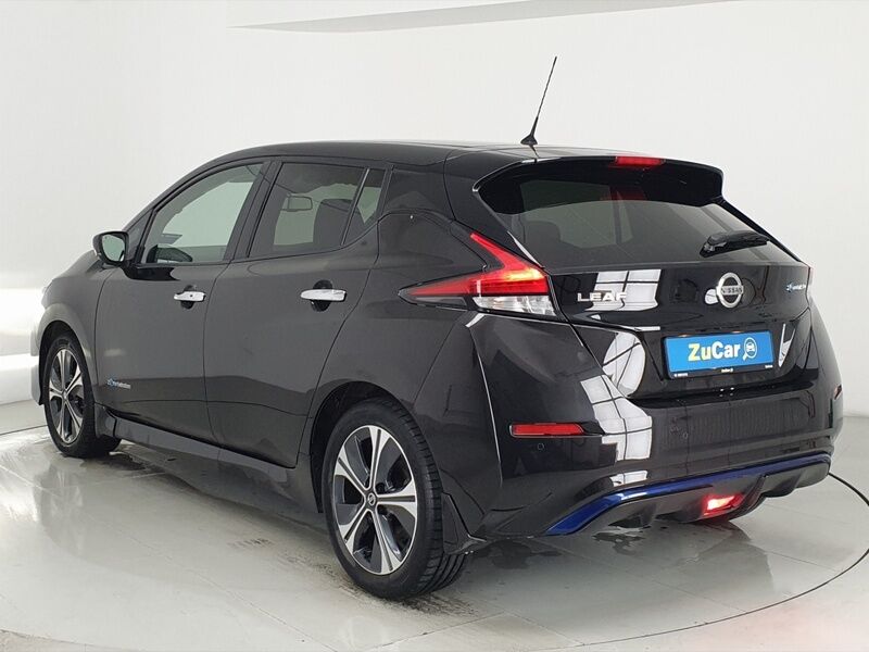 More views of Nissan Leaf