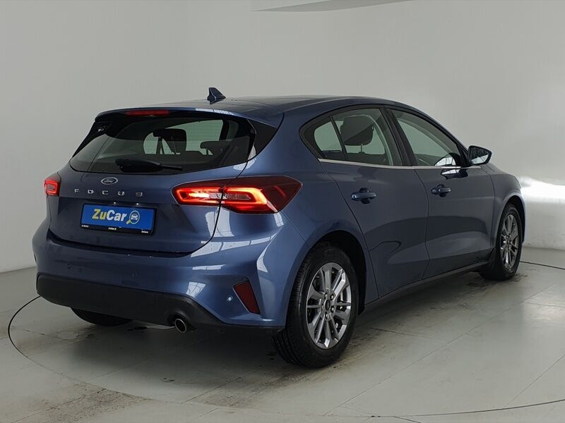 More views of Ford Focus