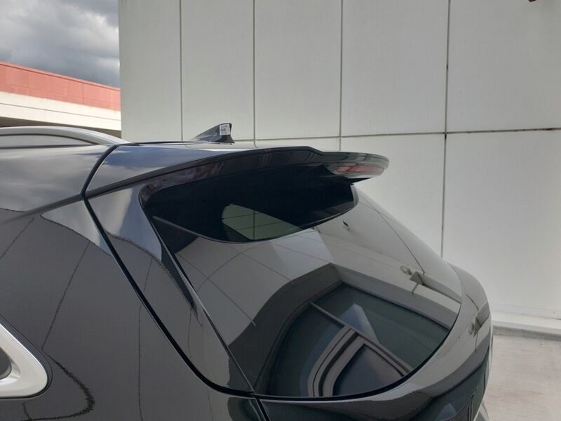 More views of Kia Sorento