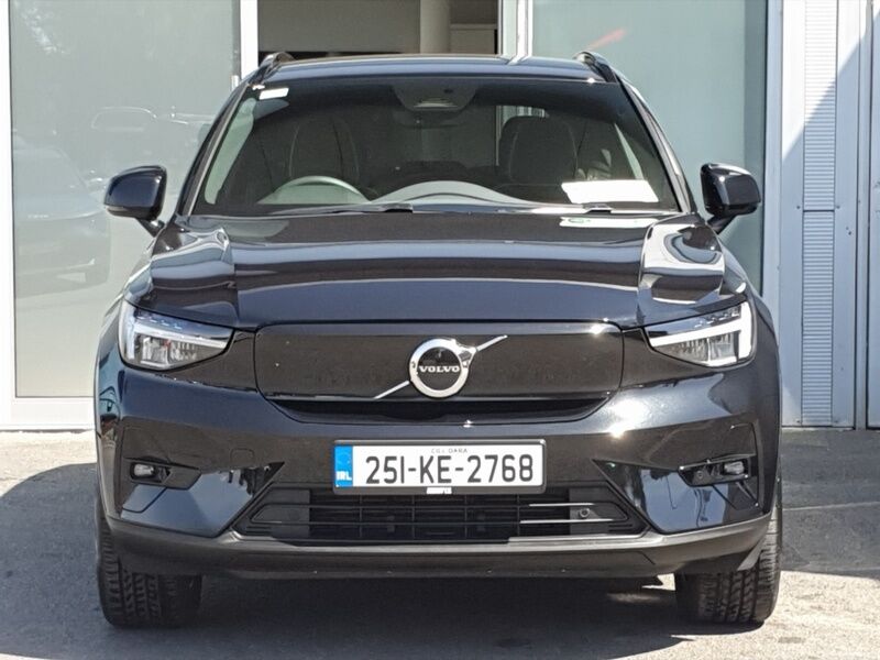 More views of Volvo EX40