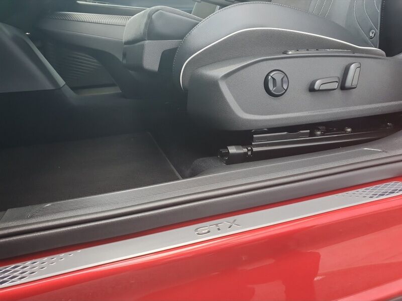 More views of Volkswagen ID.4
