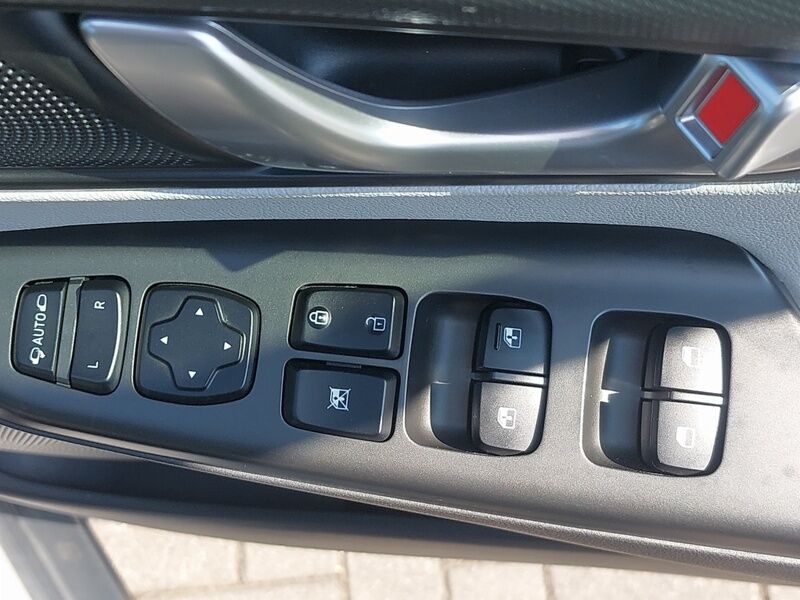 More views of Hyundai Kona
