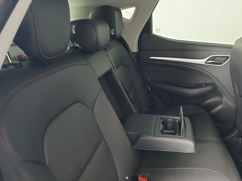 More views of MG ZS