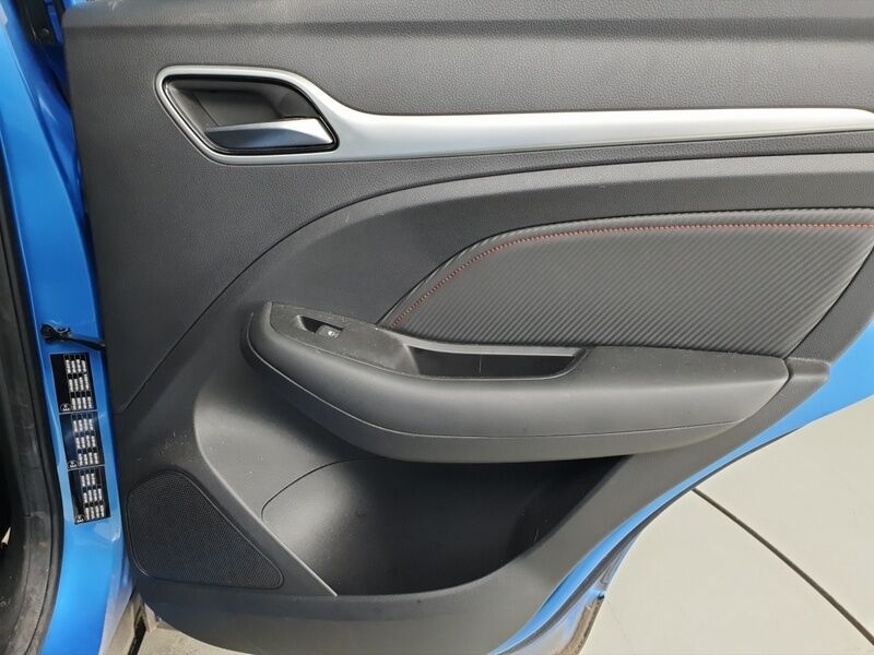More views of MG ZS
