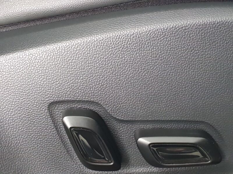 More views of MG ZS