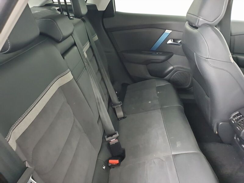 More views of Citroen E-C4