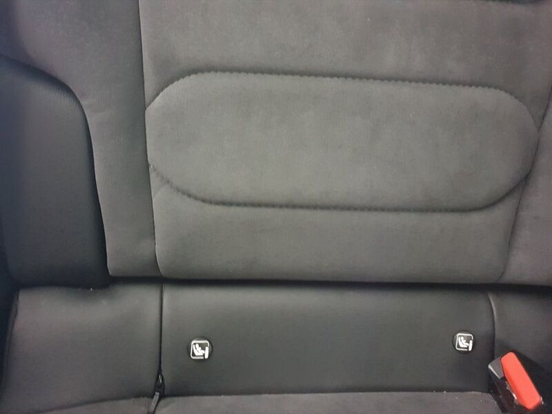 More views of Citroen E-C4